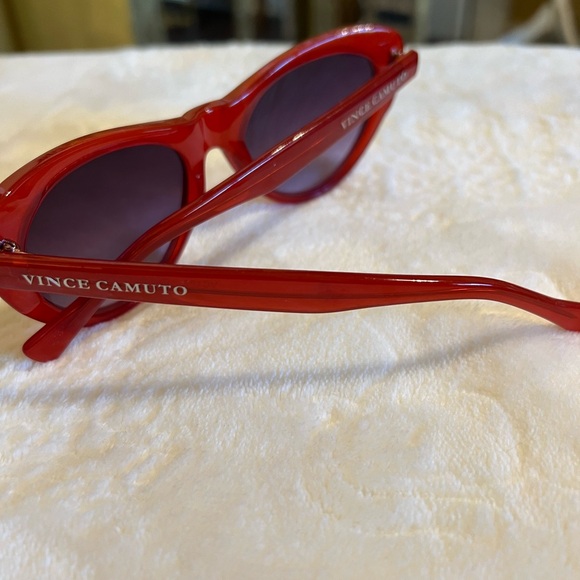 Vince Camuto Sunglasses - Picture 1 of 5